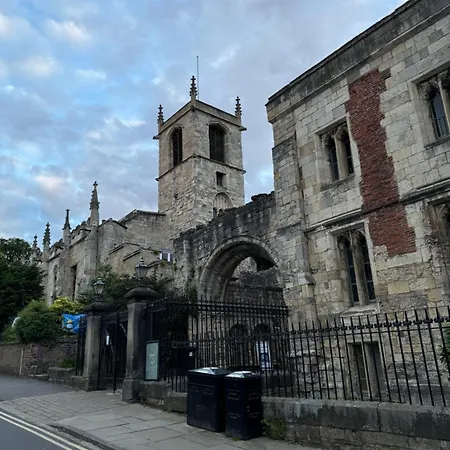 Brand New Flat 5 With Free Parking And Fast Wifi 아파트 *