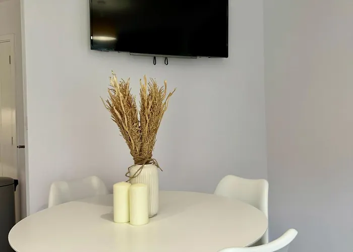 Brand New Flat 5 With Free Parking And Fast Wifi York