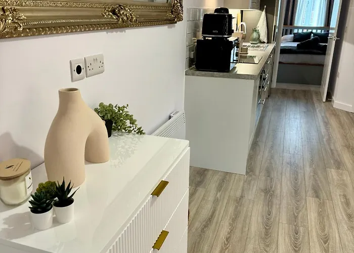 Brand New Flat 5 With Free Parking And Fast Wifi Apartamento