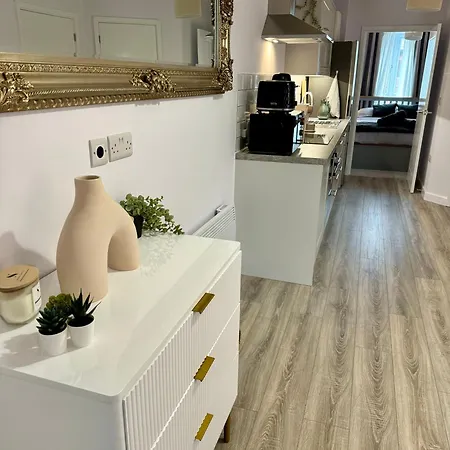 Brand New Flat 5 With Free Parking And Fast Wifi Lägenhet